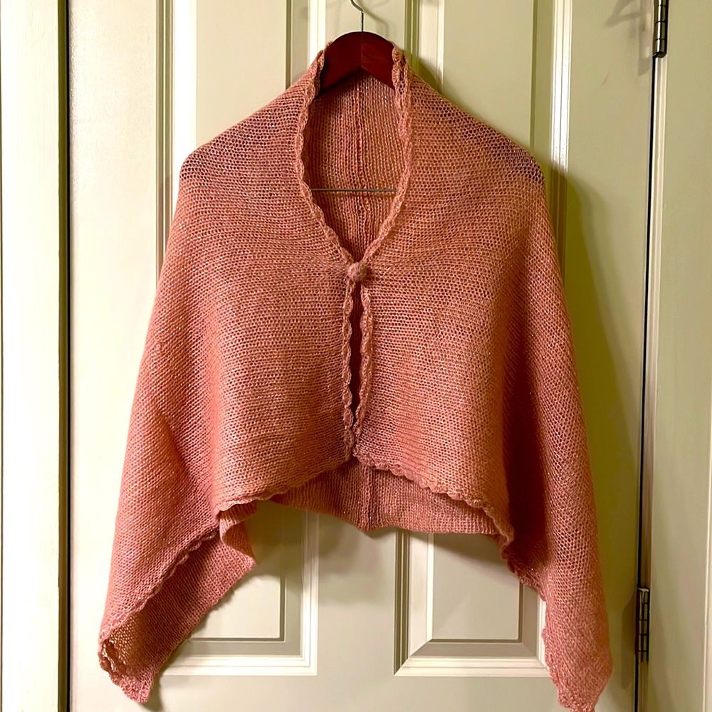 Pink pearl shawl